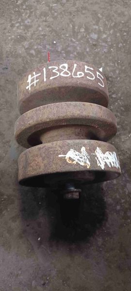 Deere 323E Bottom Roller