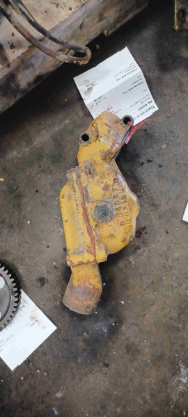 Deere 648E Thermostat Hsg