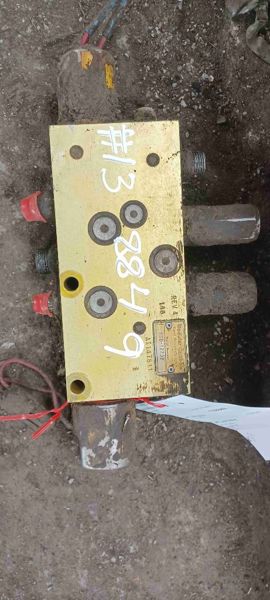 Deere 648E Diff Lock Valve