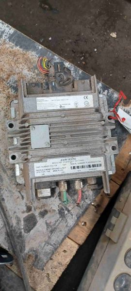Deere 824K Satellite Module