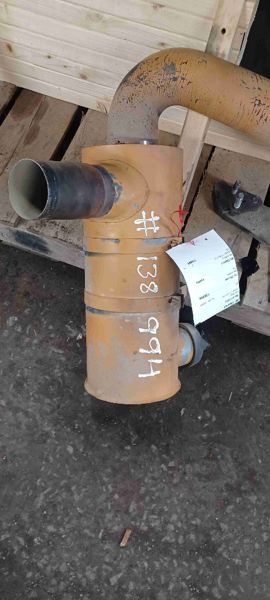 Case 586E Air Cleaner