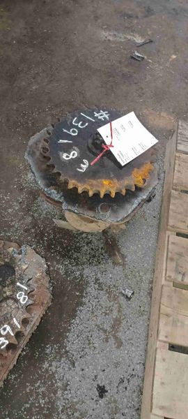 Case 1838 Axle Hub