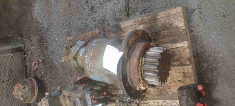 Case 9020B Swing Reducer Motor