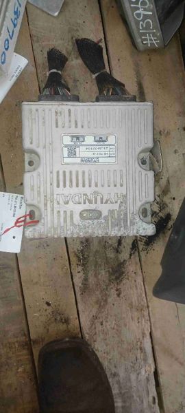 Hyundai HL757-9 Monitor