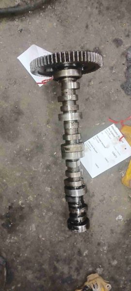 Deere 318D Camshaft
