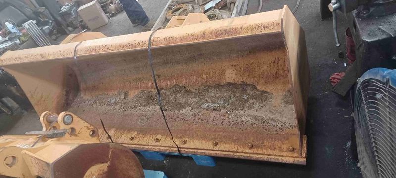 Case Misc, 580SL 93'' Heavy Duty Bucket