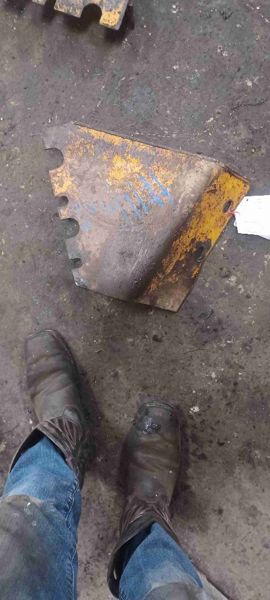 Deere 440B LH Blade Hose Guard