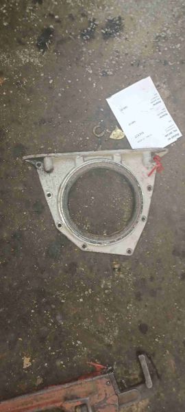 Cummins 8.3 Retainer