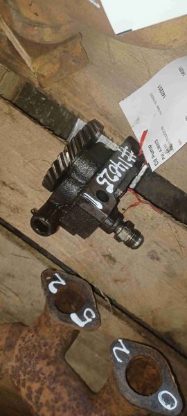 Case 207 Oil Pump