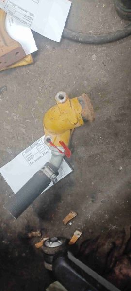 Deere 310K Water Pump  Connection