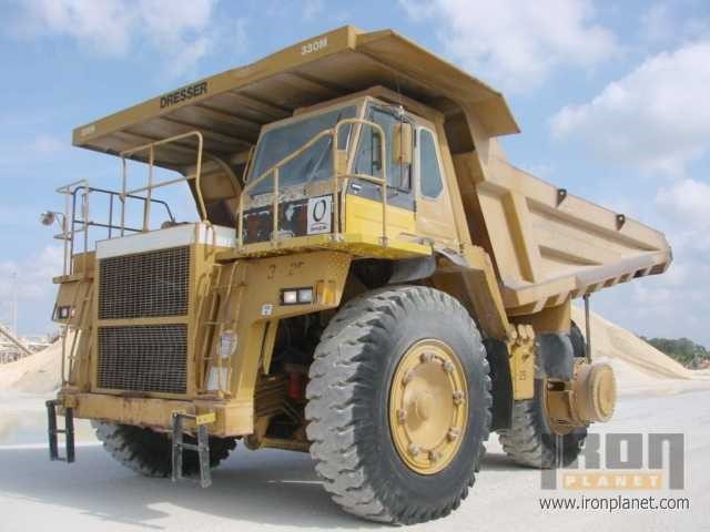 Komatsu 330M