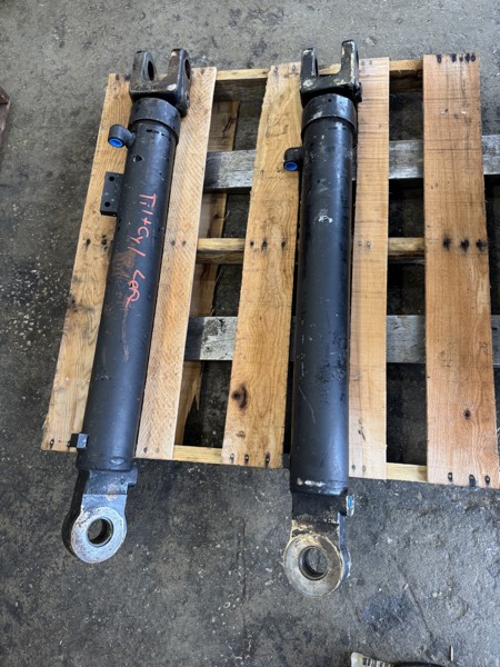 Caterpillar IT28B, 1HF0 Tilt Cylinder