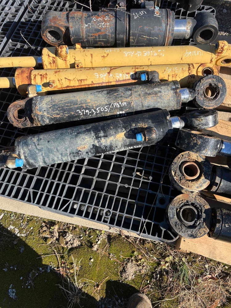 Caterpillar D6K2 Lgp Cylinder GP