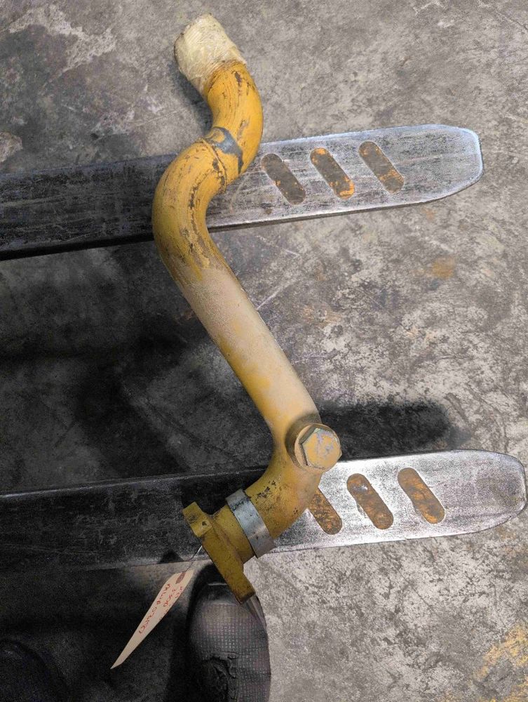 Caterpillar 330D Pipe AS