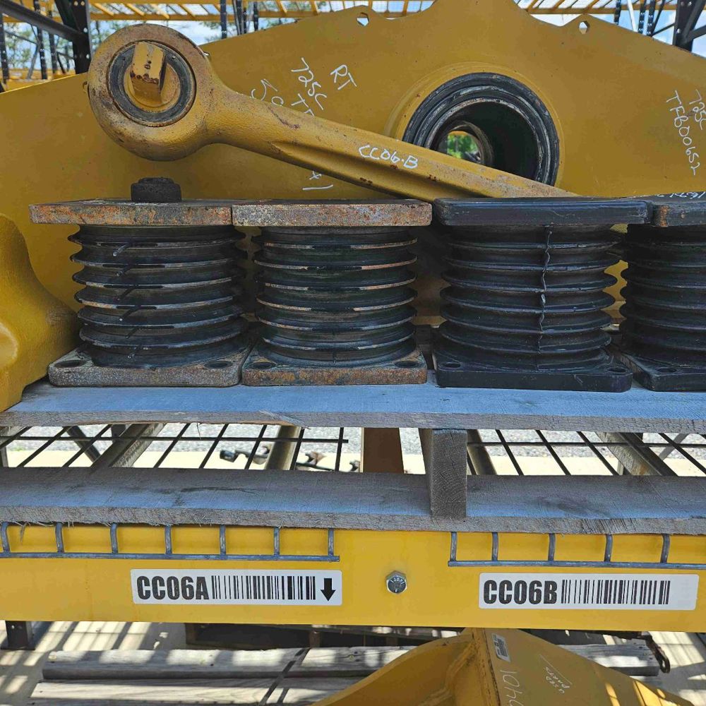 Caterpillar 725C Mount-susp A