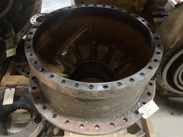   D9R Sprocket Hub