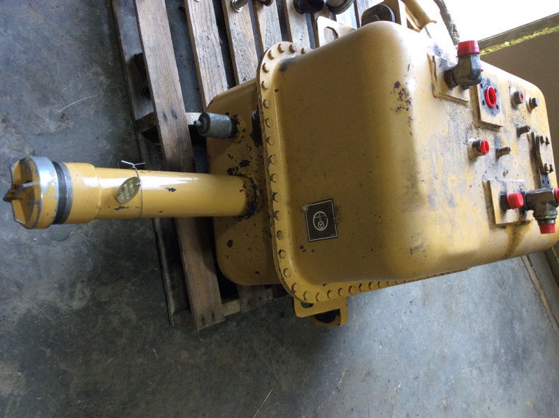 Caterpillar 992G 992G Hydraulic Tank - Steering & Brake