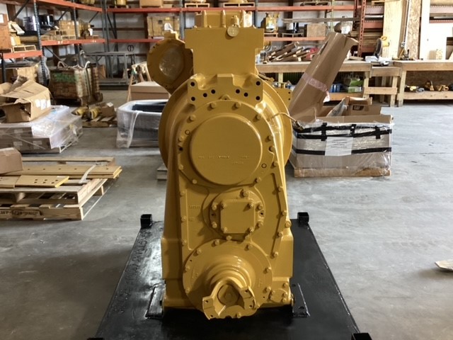 Caterpillar  826G Trans, Torq, & Drop Box