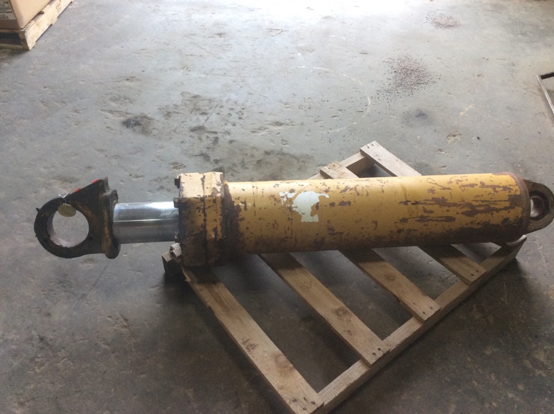 Caterpillar 773E 773D/773E Hoist Cyl