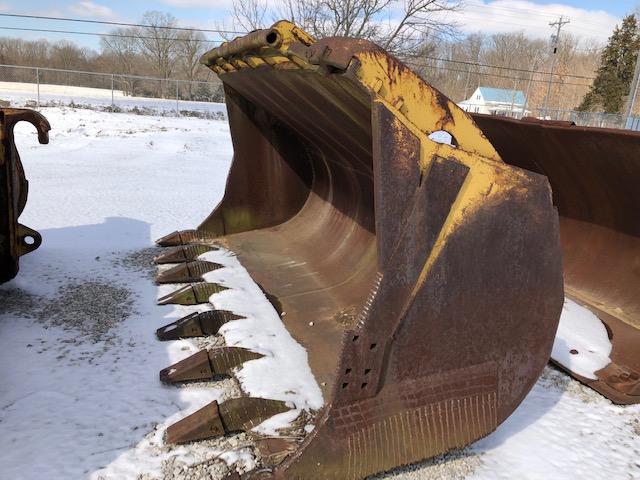 Caterpillar 988B 988B/988F Rock Bucket 8.0 Cyd,  Straight Edge W/te