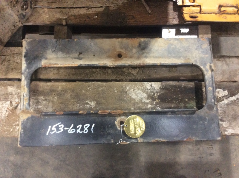 Caterpillar D6TLGP D6T Battery Holddown