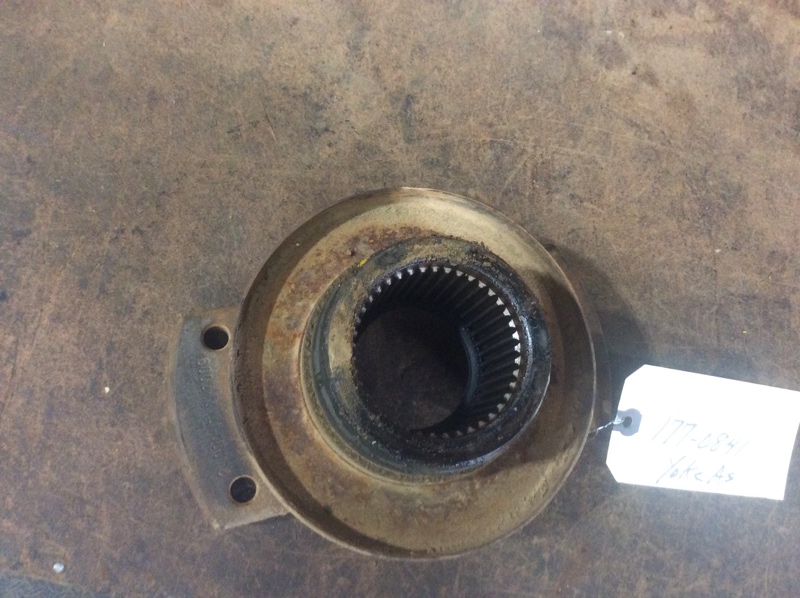 Caterpillar 740B 740B Yoke