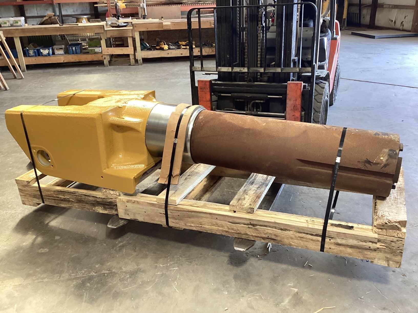 Caterpillar D10T D10T Front Track Frame - Canon