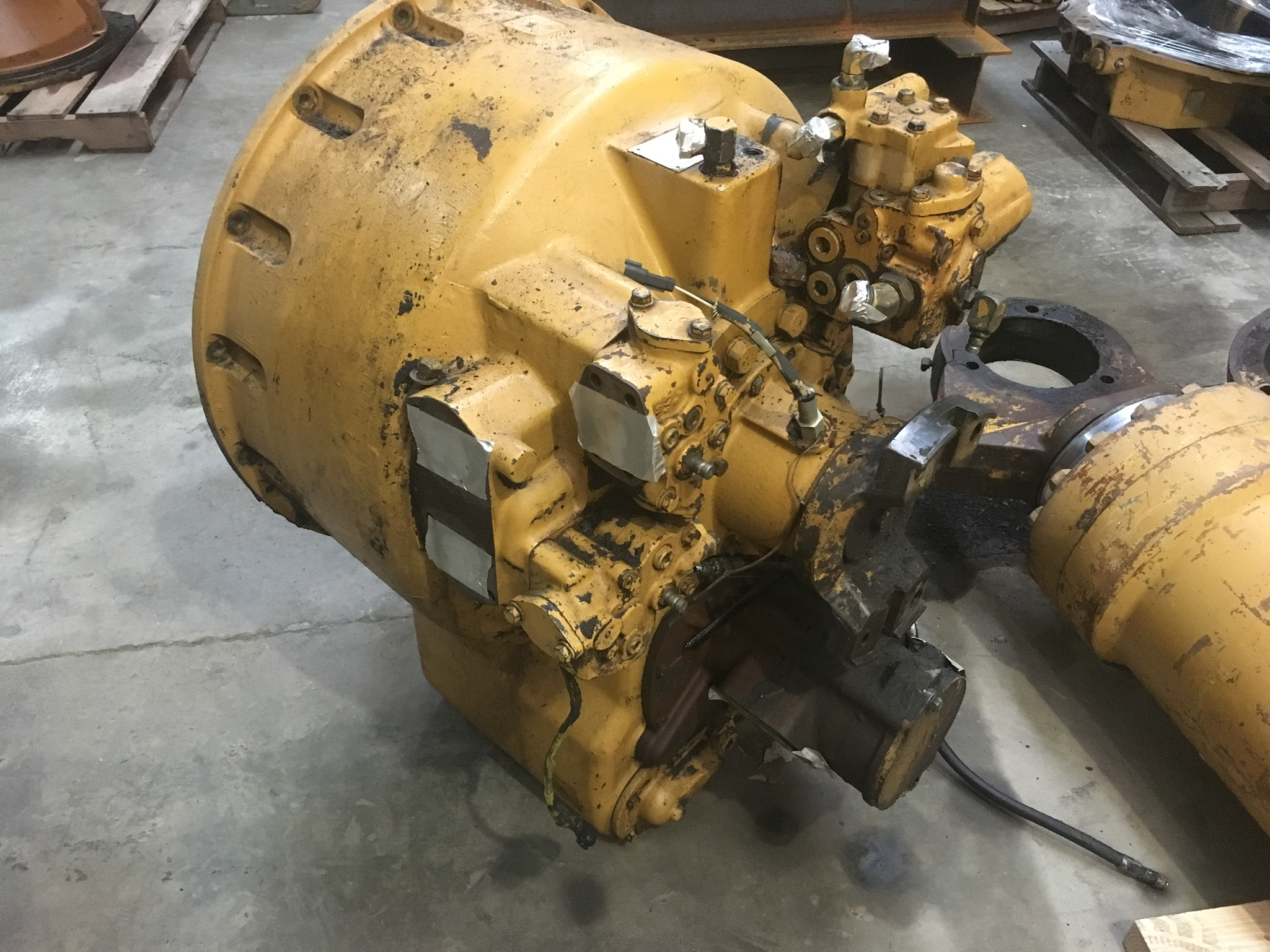 Caterpillar 785C 784B/785B/785C Torque Converter