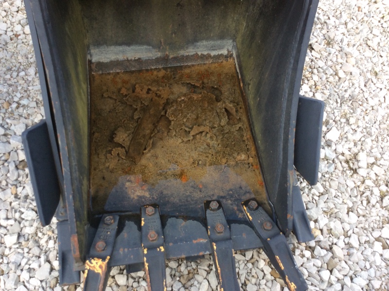 Caterpillar  416C/420D/428E 24" Bucket