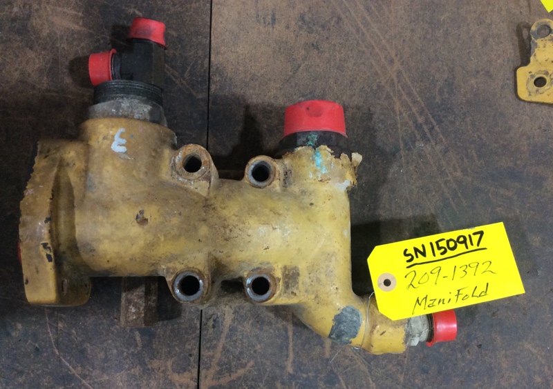 Caterpillar D8T D8T Manifold