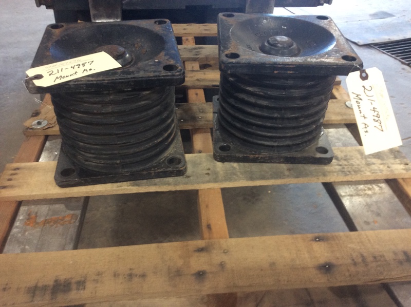 Caterpillar 740B 740B Mount Assem