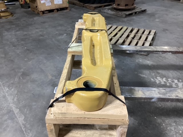 Caterpillar  D8T Equalizer Bar