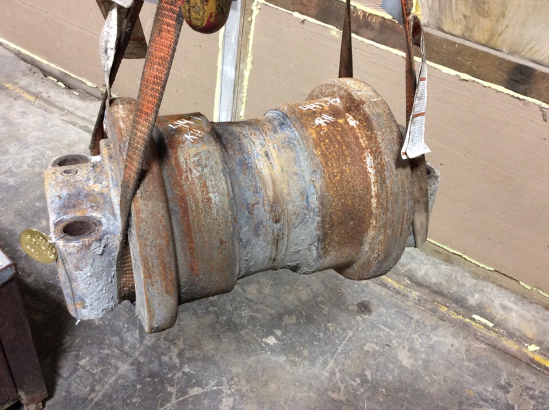 Caterpillar 5110B 5110B Track Roller - See Notes