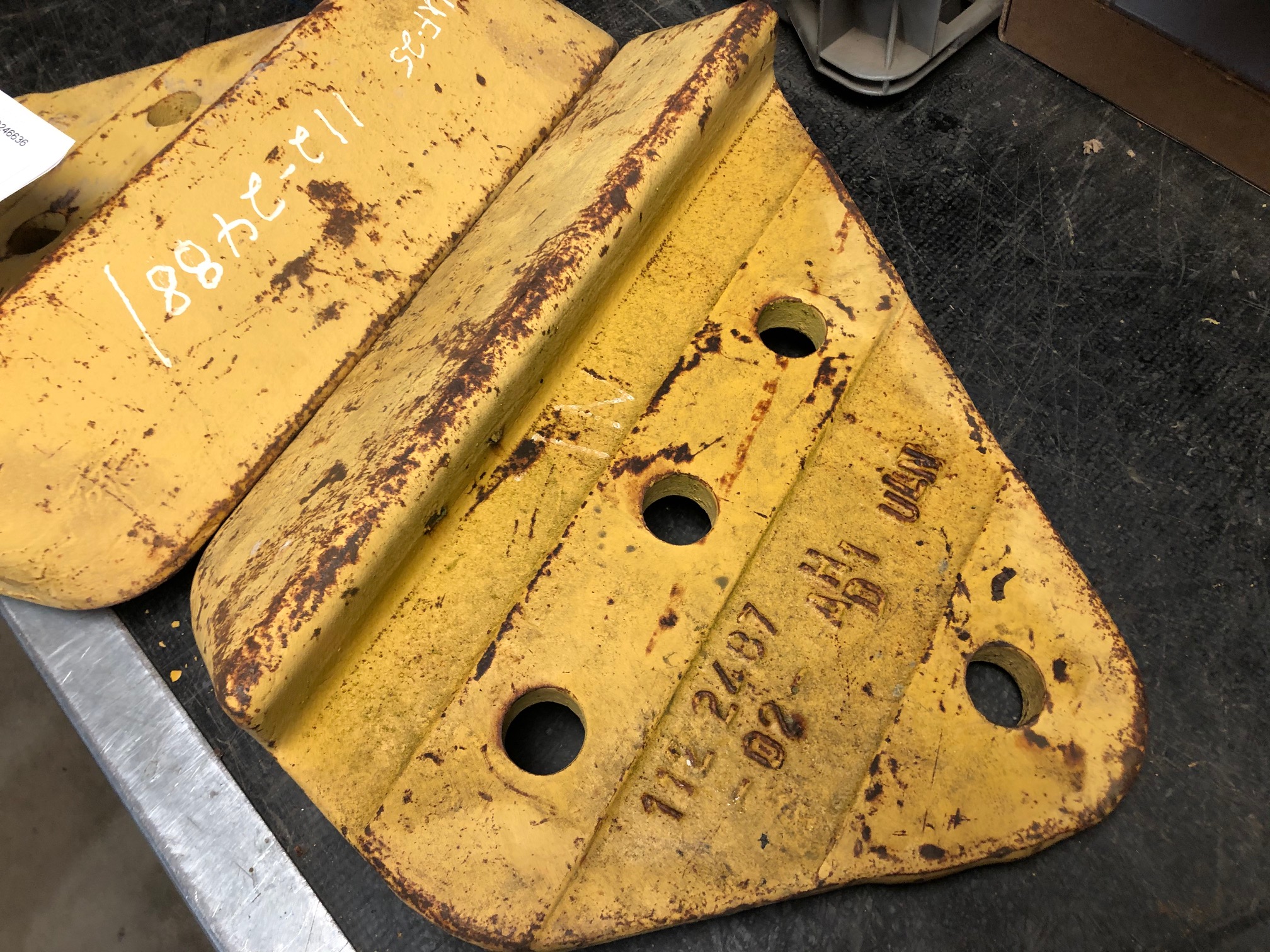 Caterpillar  Sidecutter - RH