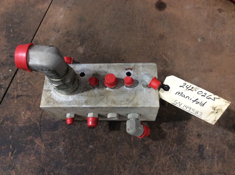 Caterpillar 930H 930H Manifold