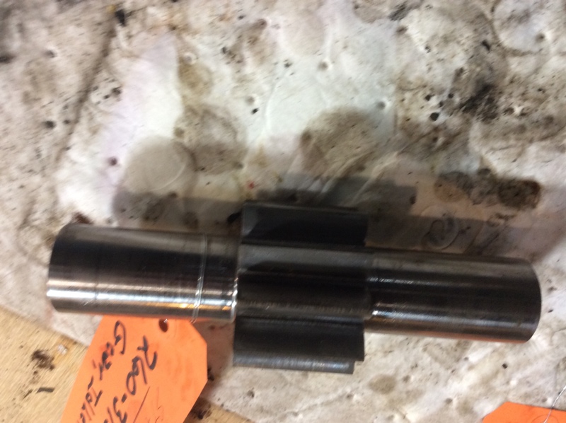 Caterpillar D10T Gear, Idler