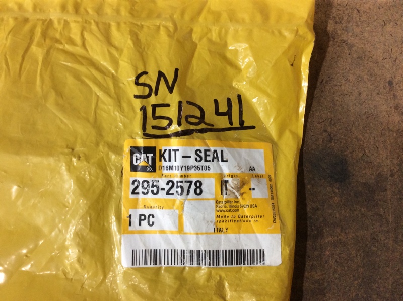 Caterpillar  Clutch Piston Seal Kit