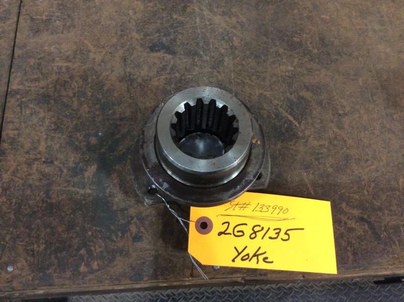 Caterpillar 773D Yoke