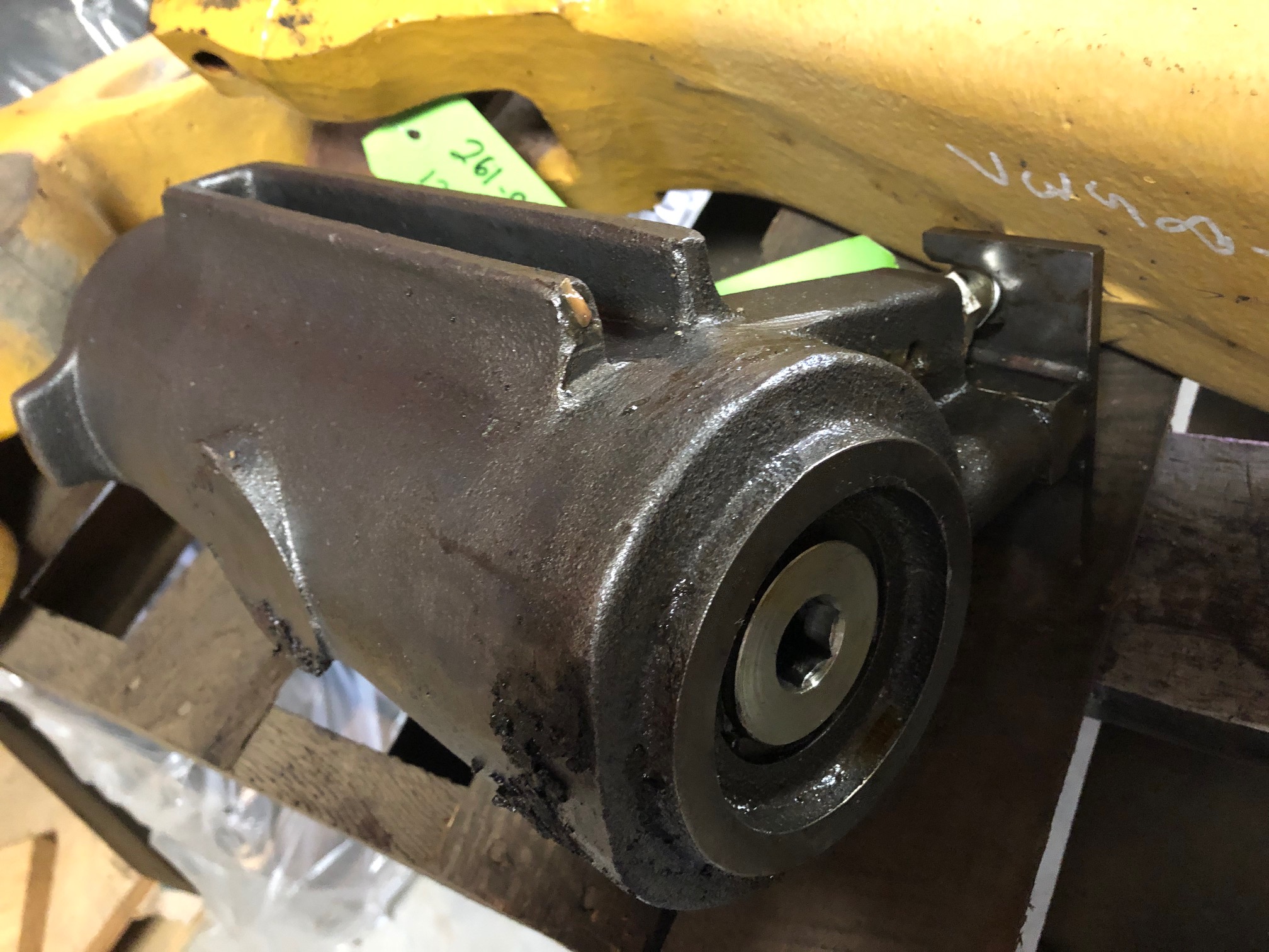 Caterpillar D6T XW D6T Track Adj Cylinder & Piston