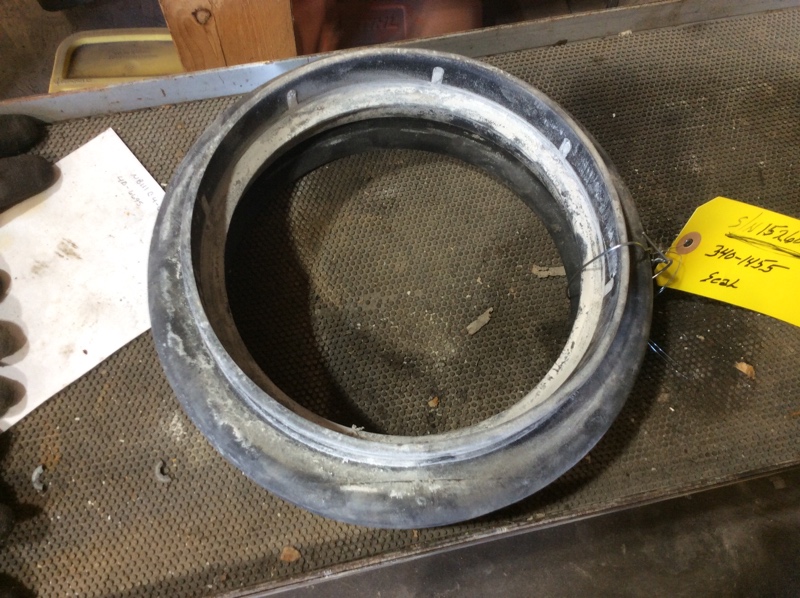 Caterpillar 962M 962M Seal