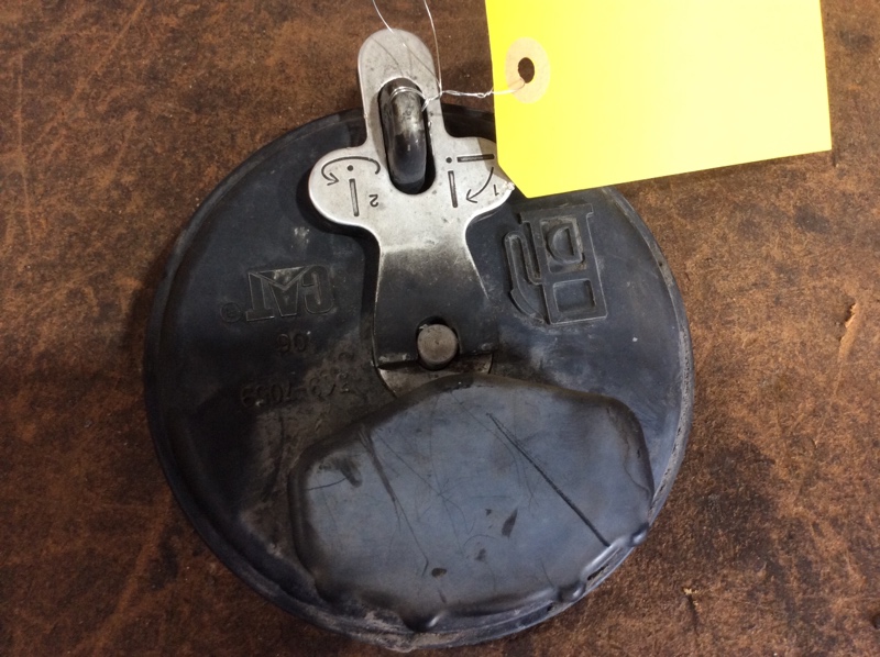 Caterpillar 966M 966M Cap - Fuel Filler