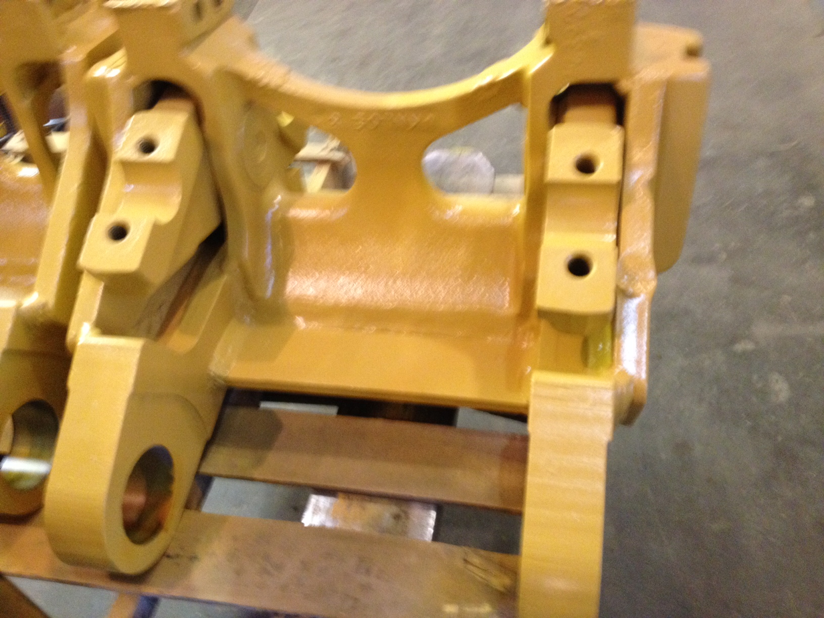 Caterpillar  D9L Middle Bogie W/Minors - See Notes