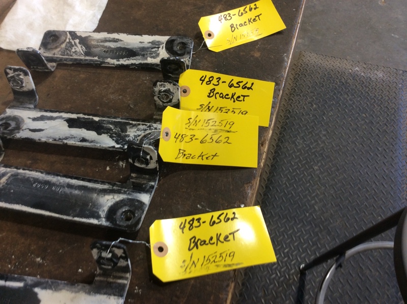 Caterpillar 962M 962M Bracket AS