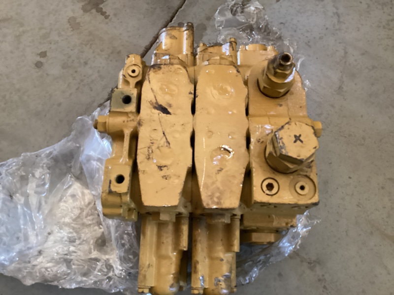 Caterpillar  D7H Unit Test Valve Group