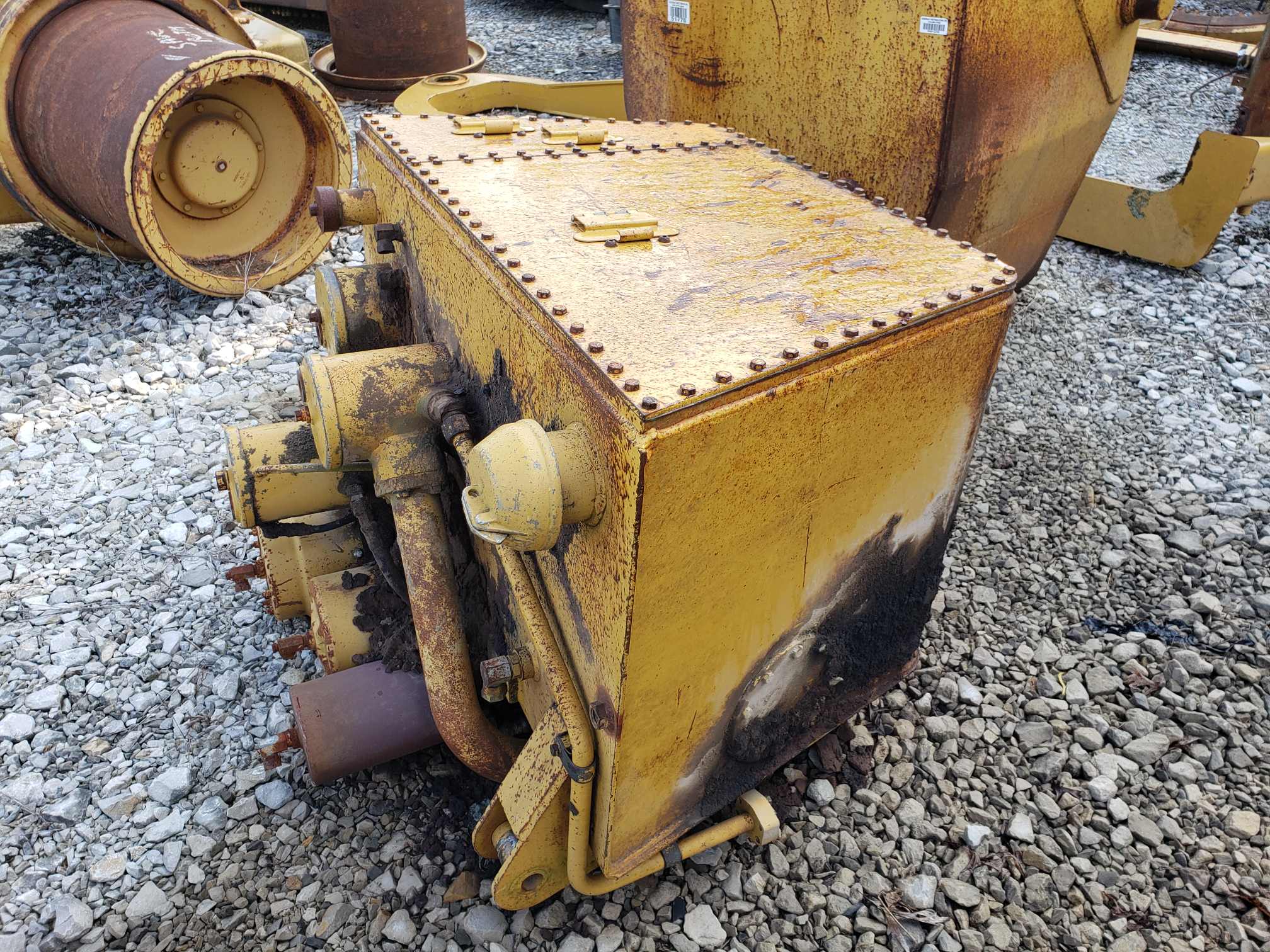 Caterpillar 773B 773B Hydraulic Tank AS
