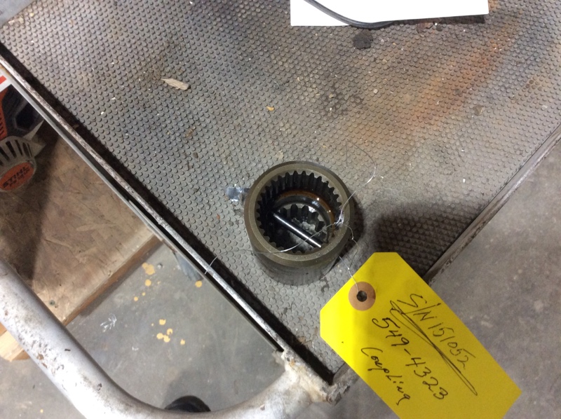 Caterpillar 966M 966M Coupling