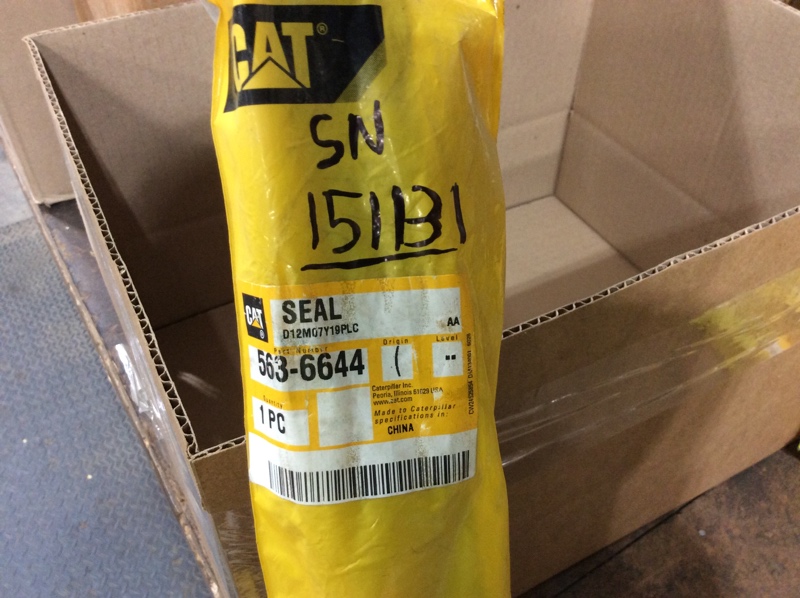 Caterpillar  Seal