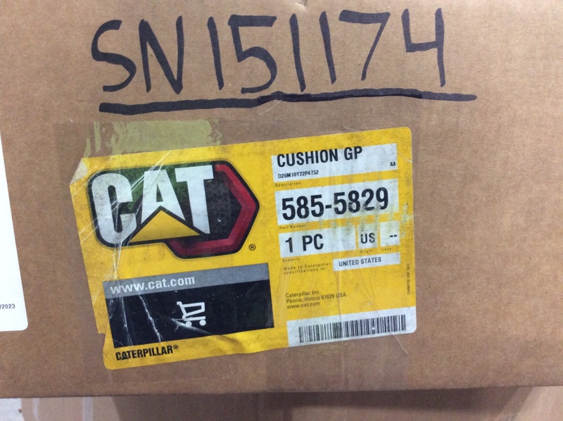 Caterpillar  Cushion AS