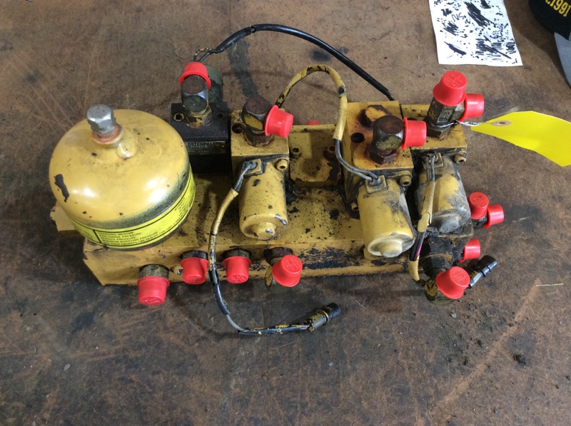 Caterpillar 325L 325L Valve GP - Manifold & Reducing