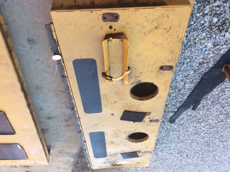 Caterpillar 777B 777B Front Hood AS